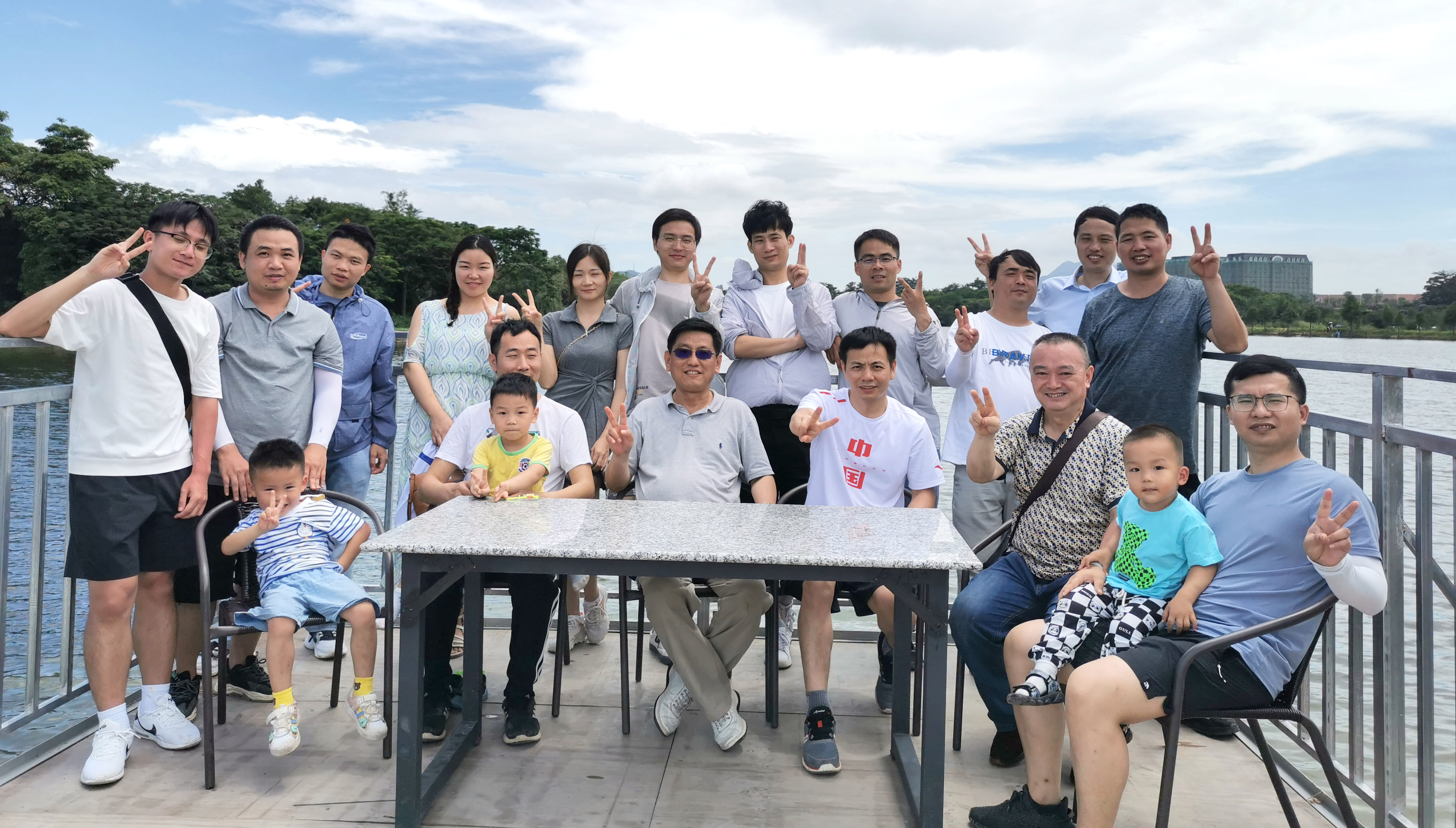 2022年5月钓趣横生·欢乐无限——DB旗舰科技组织员工垂钓团建活动     2022年5月29日